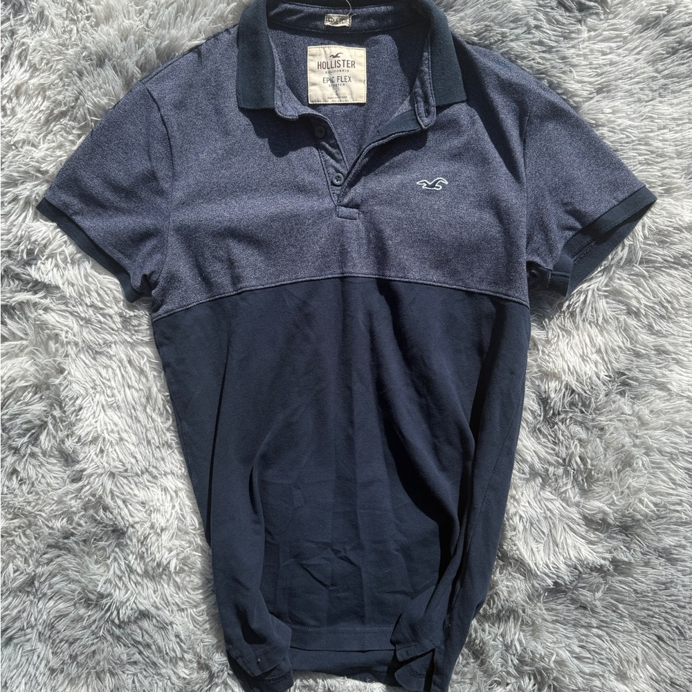 Hollister Men's Two-Tone Navy Polo Shirt